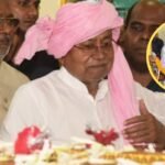 Bihar News: उर्स मुबारक के मौके पर दरगाह पहुंचे CM नितीश कुमार, चादर चढ़ाकर मांगी बिहार के अमन चैन की दुआ