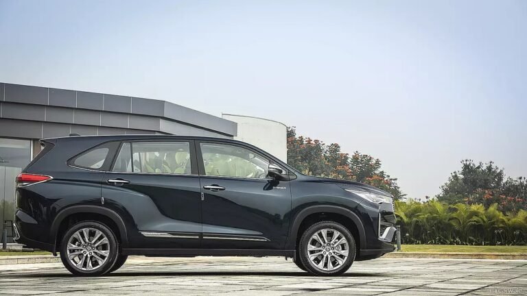 Maruti ने inova की बादशाहत ख़त्म करने के लिए उतार दी ये कार!