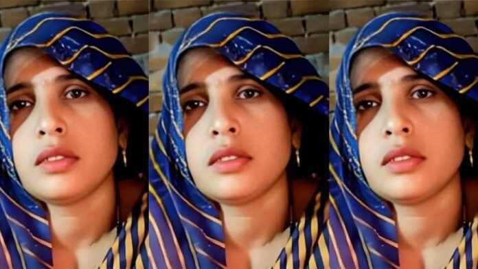 बेटी की शादी का कार्ड था, बेटी की मां का हनीमून निकला!