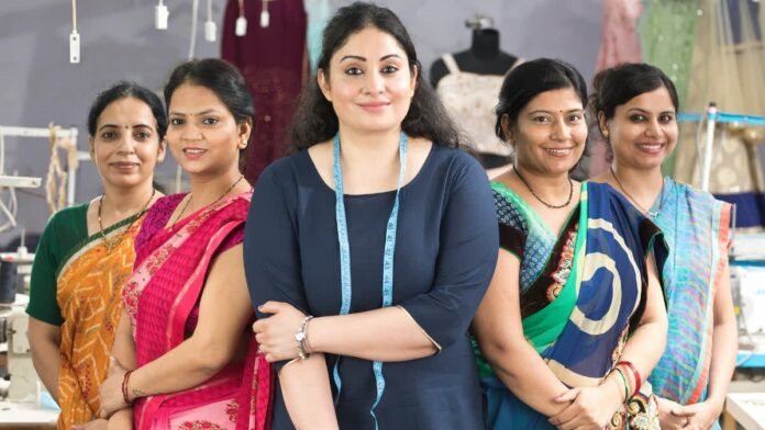 LIC: हर महीने महिलाओं को ₹7000! जानें LIC बीमा सखी योजना